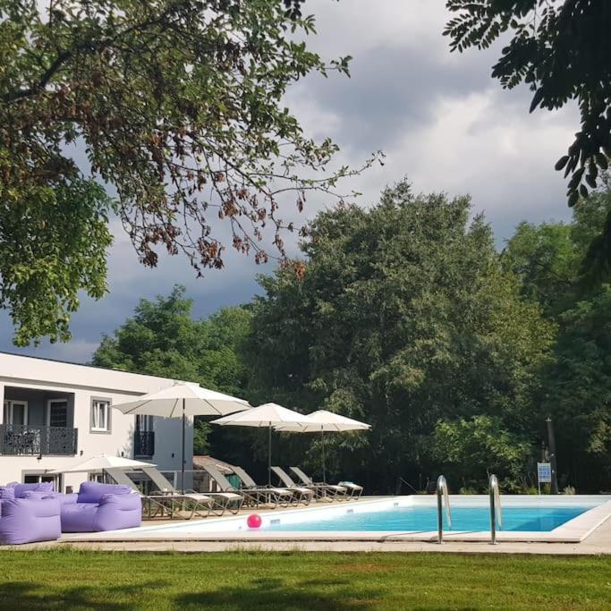 Luxury Villa Cetiri Hrasta Pican Luaran gambar
