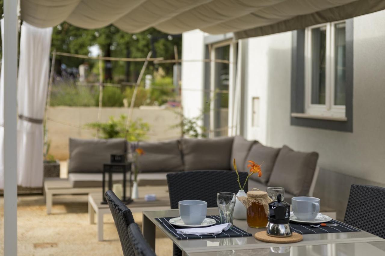 Luxury Villa Cetiri Hrasta Pican Luaran gambar