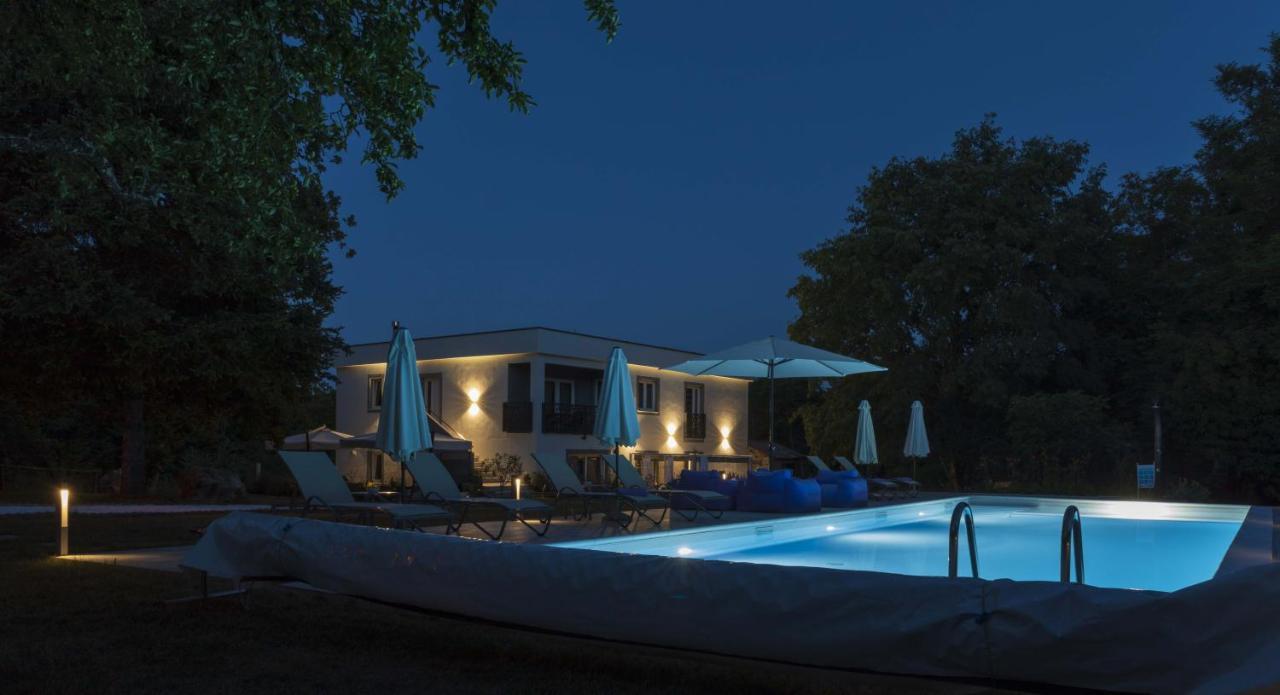 Luxury Villa Cetiri Hrasta Pican Luaran gambar